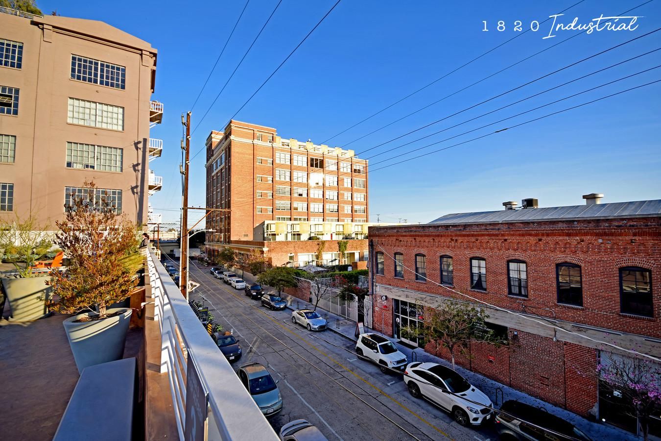 1820 Industrial Art Center photo 1