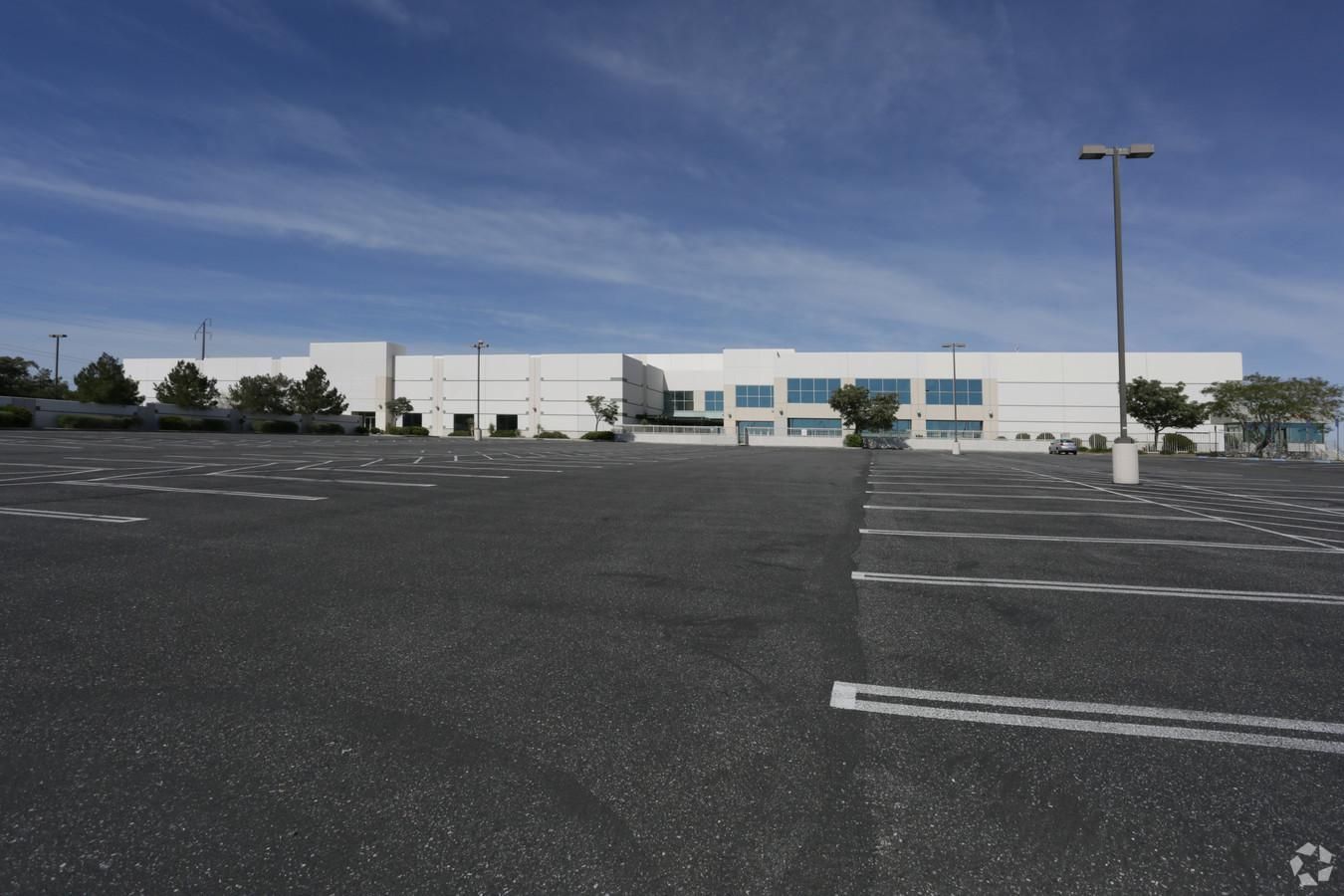 Hesperia Distribution Center photo 4