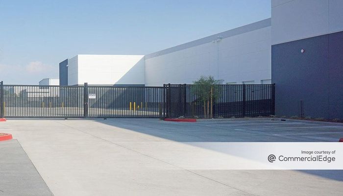 Warehouse Space for Rent at 1445 S. Tippecanoe San Bernardino, CA 92408 - #3