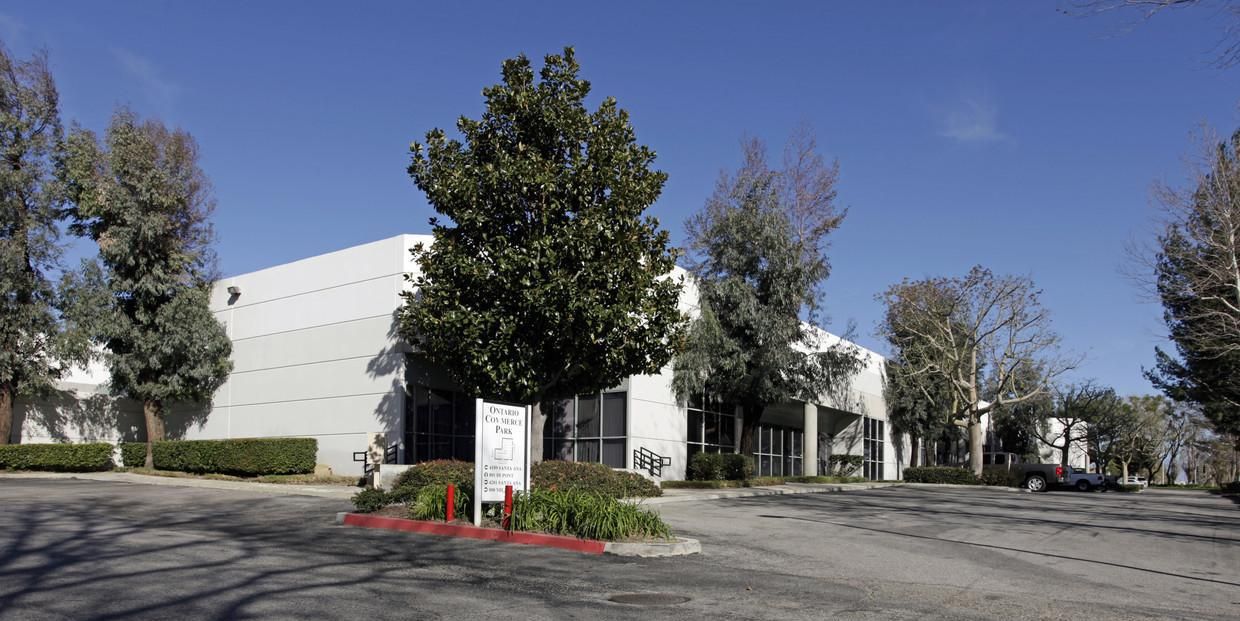 Bldg B photo 1
