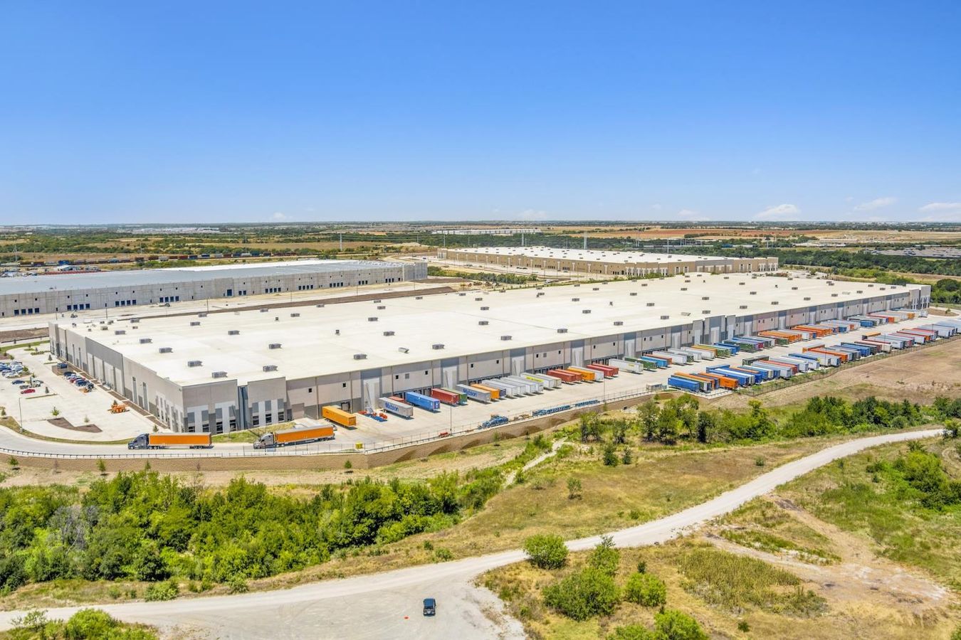 Intermodal Logistics Center Building 6 photo 1