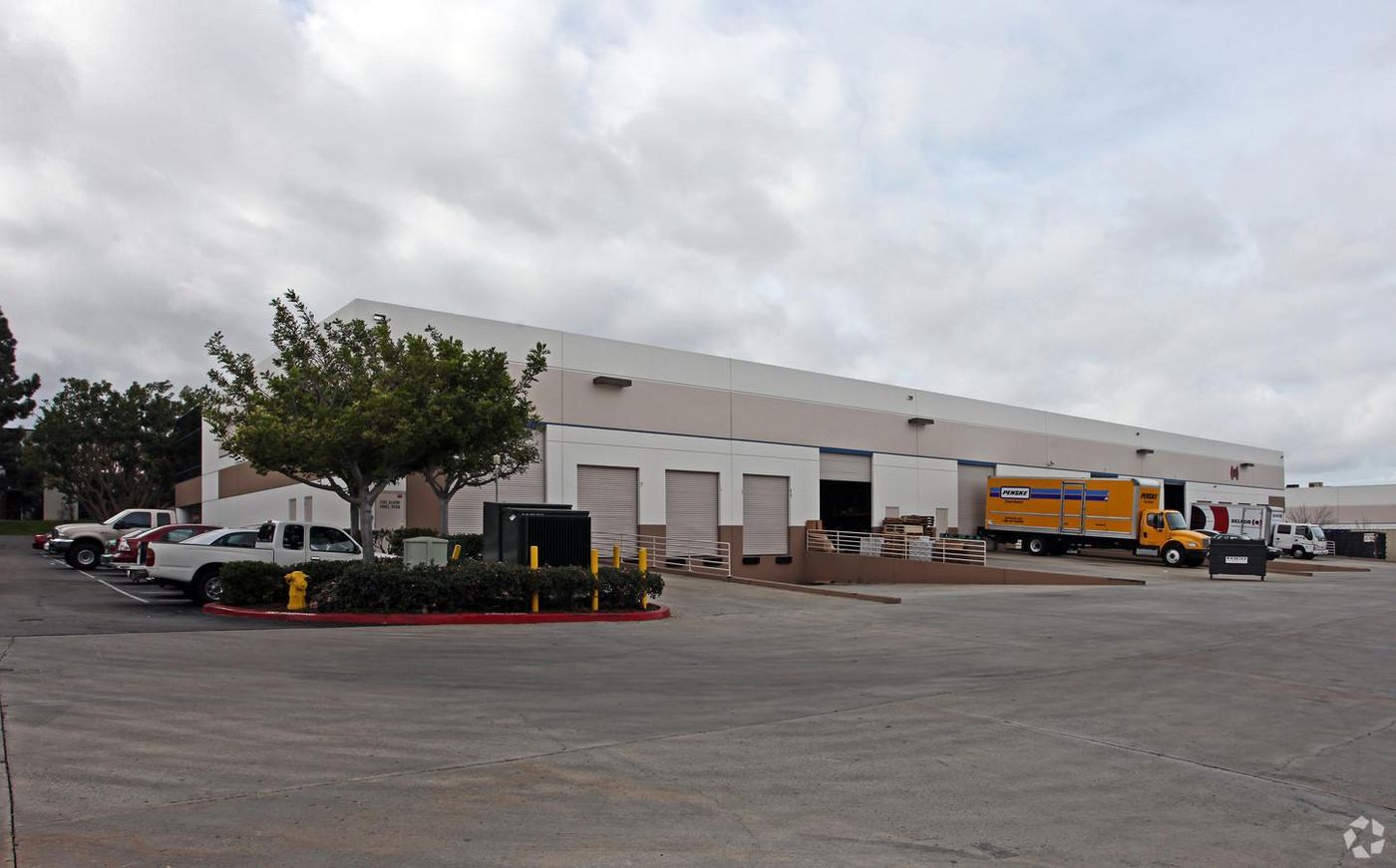Bldg C photo 3