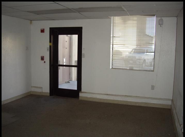 Building 733 photo 2