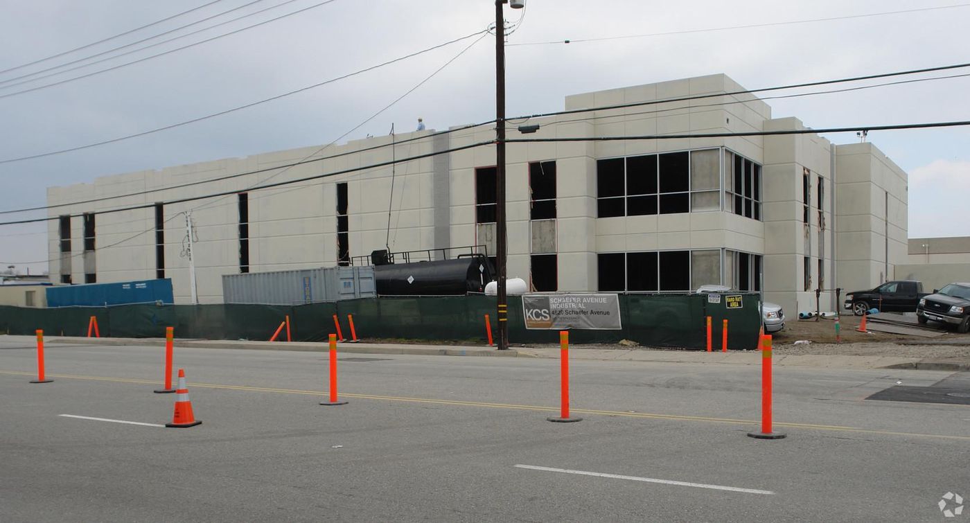 Building 1 photo 3