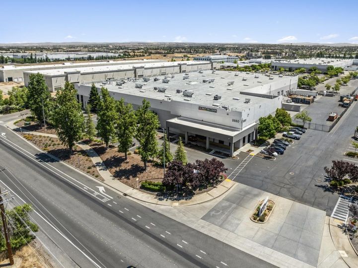 Sierra View Industrial Park Building 1