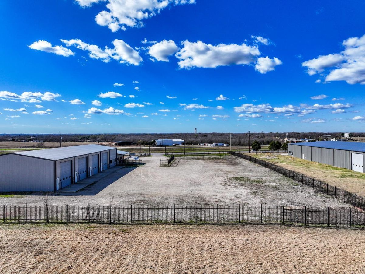 11639 E US-175 photo 4