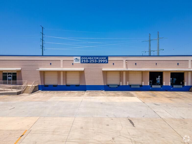 I-35 San Antonio 3 3439-3455 Steen St photo 1