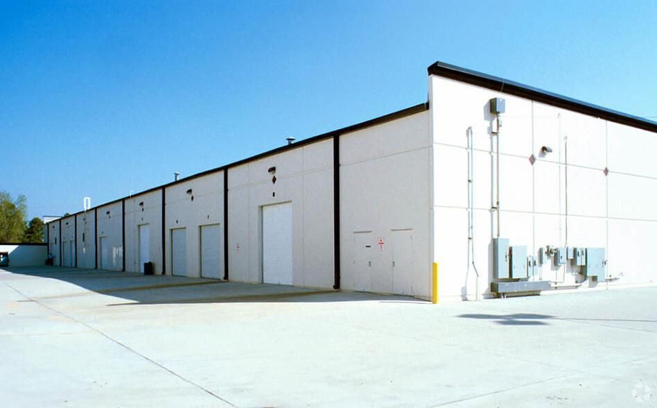 Willowbrook Distribution Center V 13161-13175 Misty Willow Dr photo 2