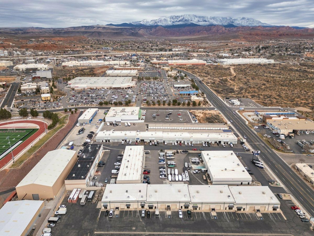 Flex Space for Lease in Millcreek IP on 3050 E!! photo 3