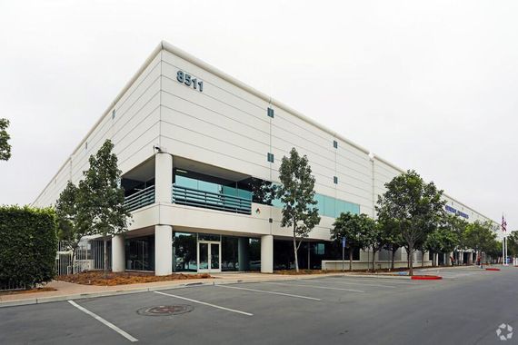 Viva Logistics Center 2660 Sarnen St