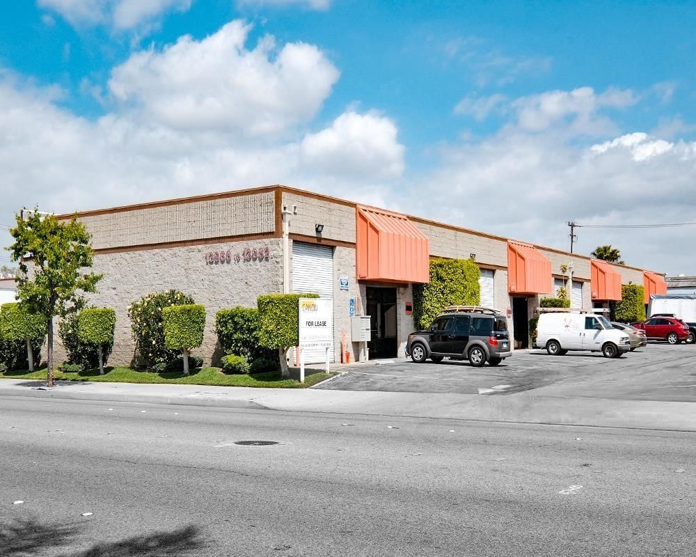 2140 1/2 West 139th Street & 13966-13998 Van Ness Avenue photo 1