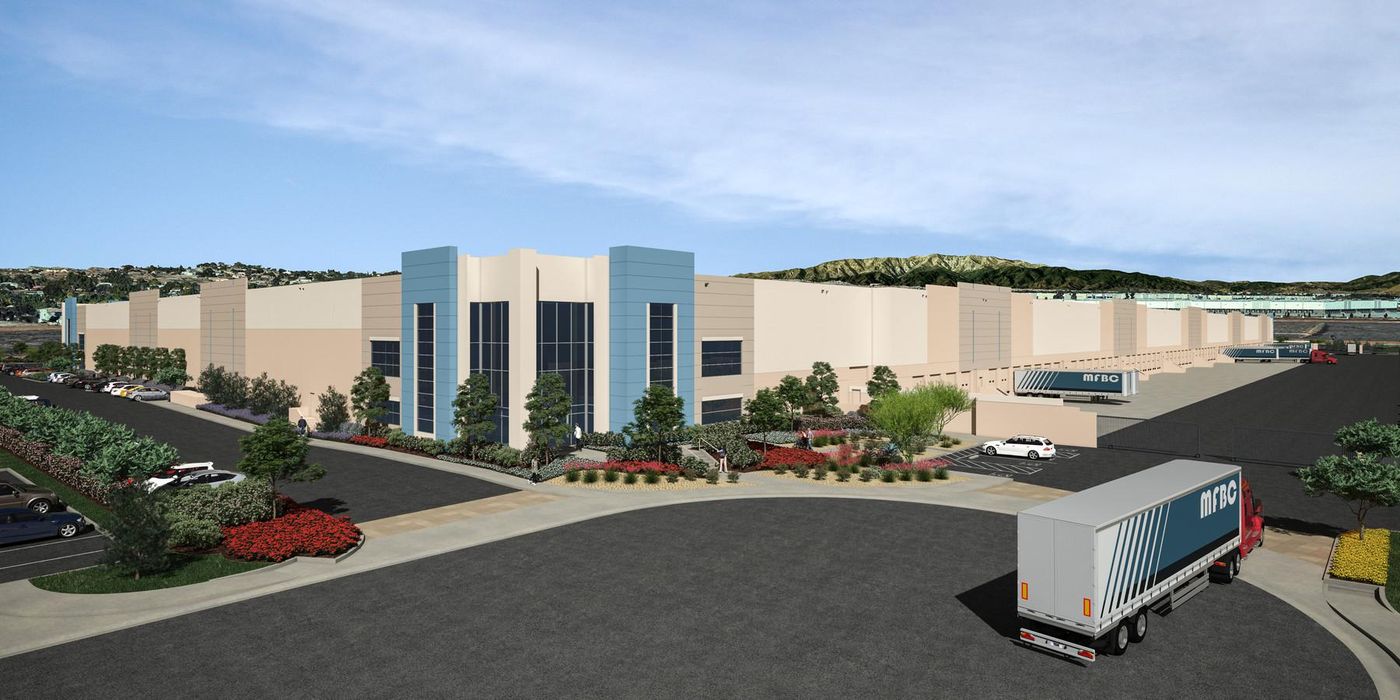 Majestic Freeway Business Center - Bldg. 10 photo 4