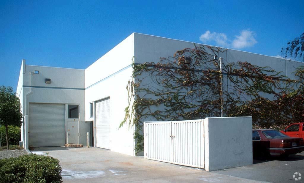 Flex Property For Lease photo 3