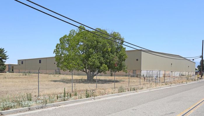 Warehouse Space for Sale at 90 W Poplar Rd Porterville, CA 93257 - #1