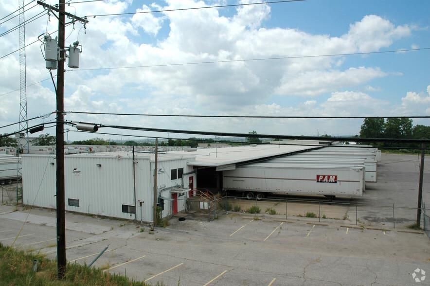 2330 E Union Bower Rd photo 2
