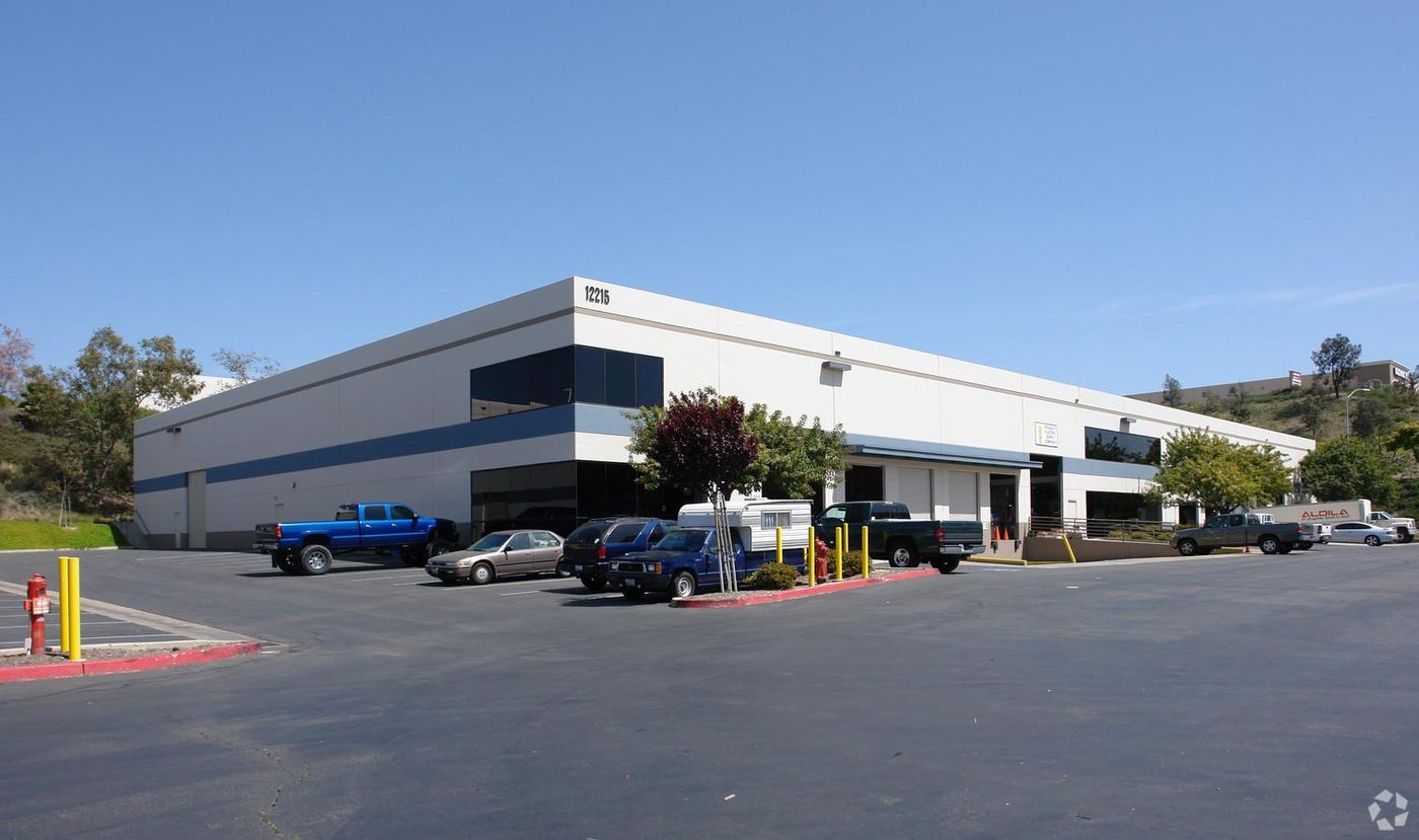Bldg 4 photo 1