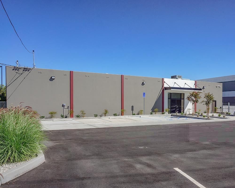 17711 & 17721 Railroad Street photo 4