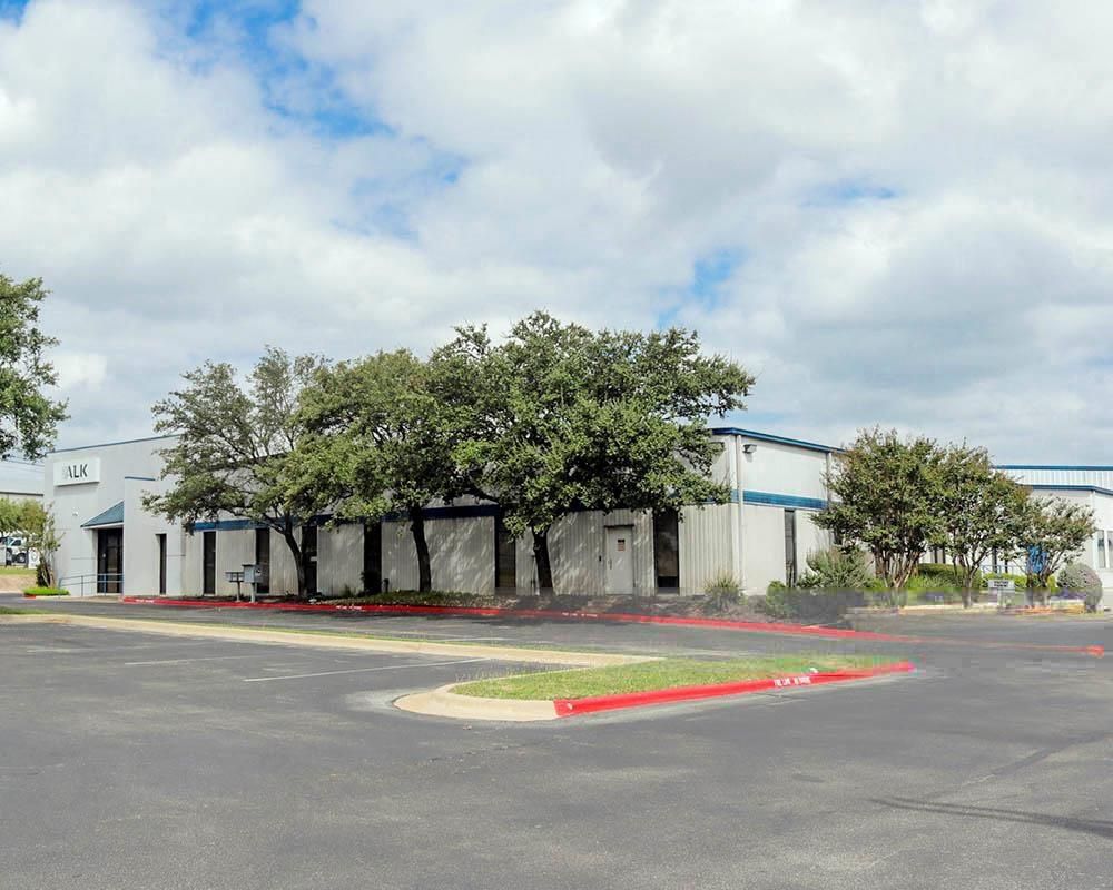 1700 Royston Lane photo 4
