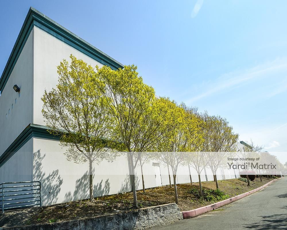 770 Skyway Court photo 2