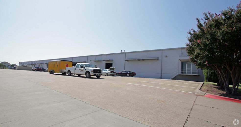 1174 N Great Southwest Pky photo 3
