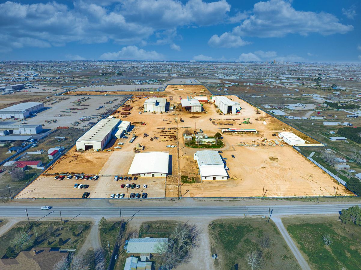 Former Fabrication Facility on 43+ Acres photo 1