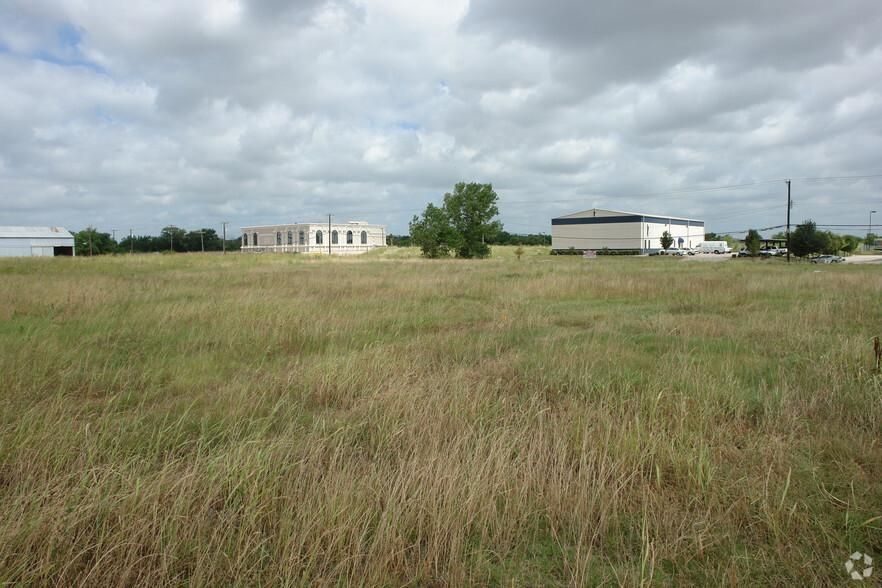 Manana Dr 2202 Manana Dr photo 3