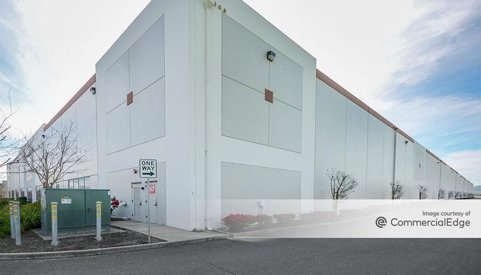Warehouse Space for Rent at 801 Chadbourne Road Fairfield, CA 94534 - #4