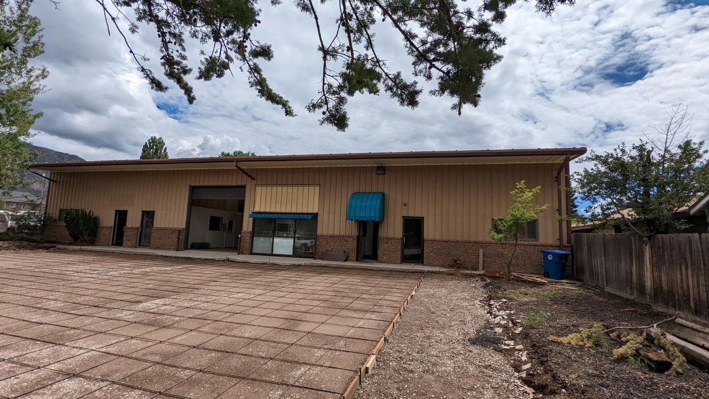 Ideally Sized and Centrally Located Warehouse/Office Suites photo 2