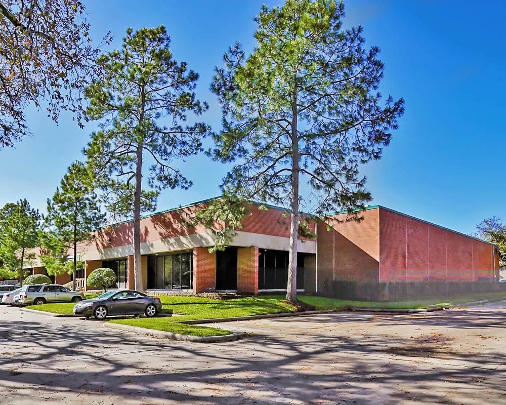 Pine Forest Business Park - 460 & 470 Garden Oaks Blvd photo 1