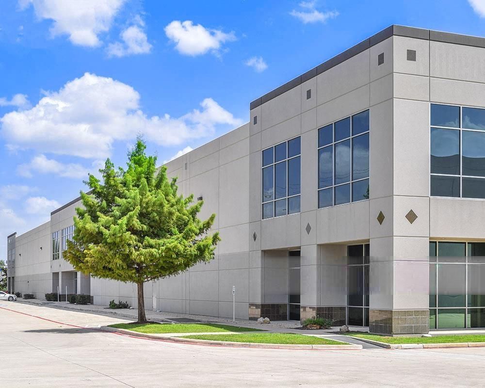 Eisenhauer 35 Center - Building 7 photo 3