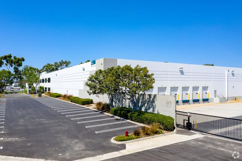 Prologis Mid Counties Distribution Center 11 14821 E Northam St