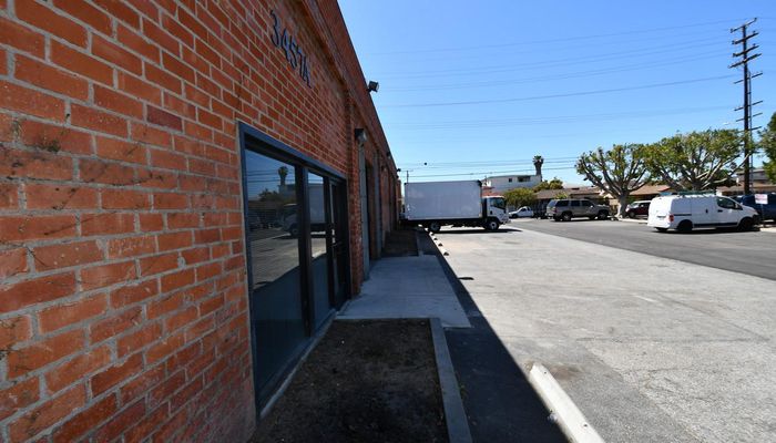 Warehouse Space for Rent at 3437-3457 W El Segundo Blvd Hawthorne, CA 90250 - #7