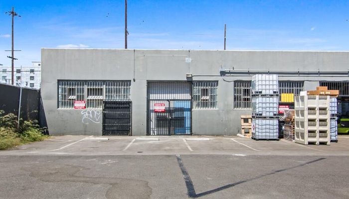 Warehouse Space for Rent at 582-588 Mateo St Los Angeles, CA 90013 - #15