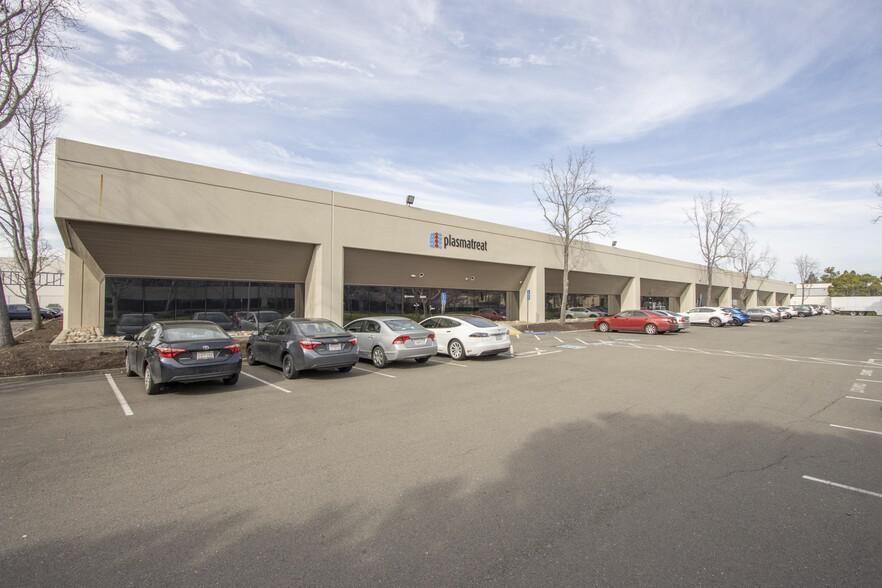 Hayward Business Park 30800-30974 Santana St photo 3