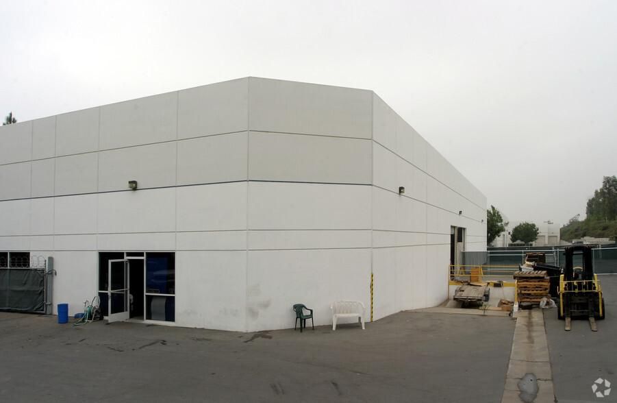 Bldg 7 751 Design Ct photo 1