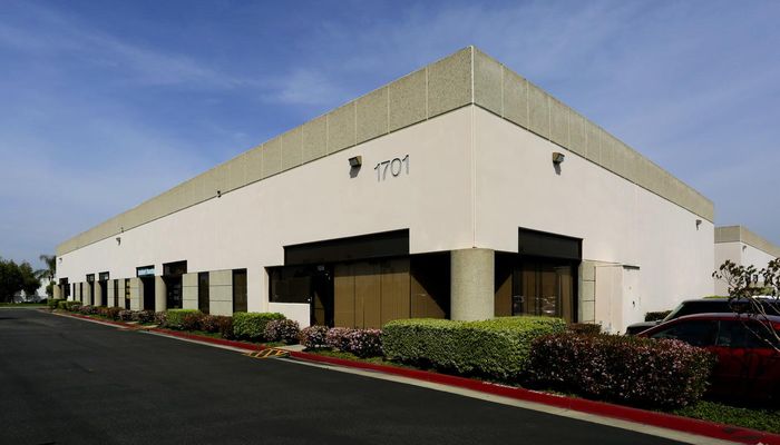 Warehouse Space for Rent at 1701 Rimpau Ave Corona, CA 92881 - #4