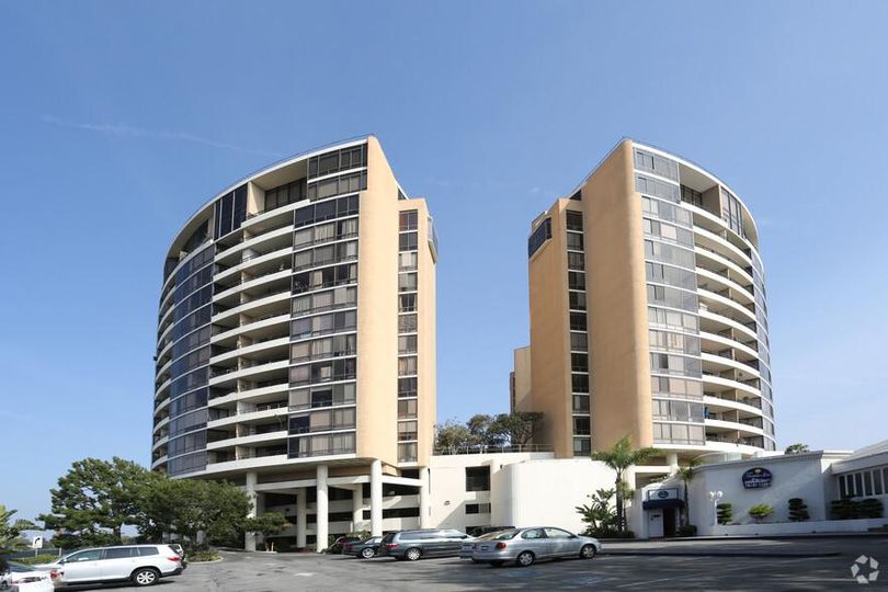 The Promenade Marina City Club 4333 Admiralty Way