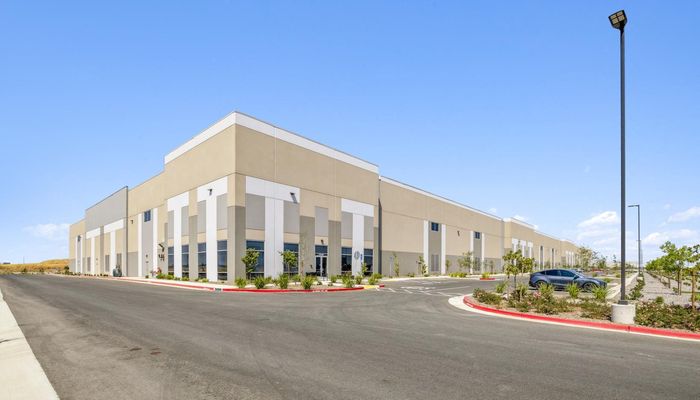 Warehouse Space for Rent at 7461 Metro Air Pkwy. Sacramento, CA 95835 - #7