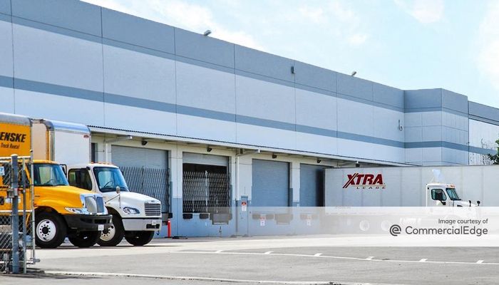 Warehouse Space for Rent at 250 Airport Circle Corona, CA 92880 - #3