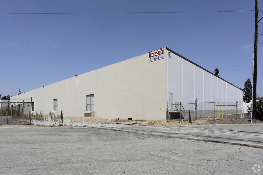 16111-16121 Canary Ave photo 4