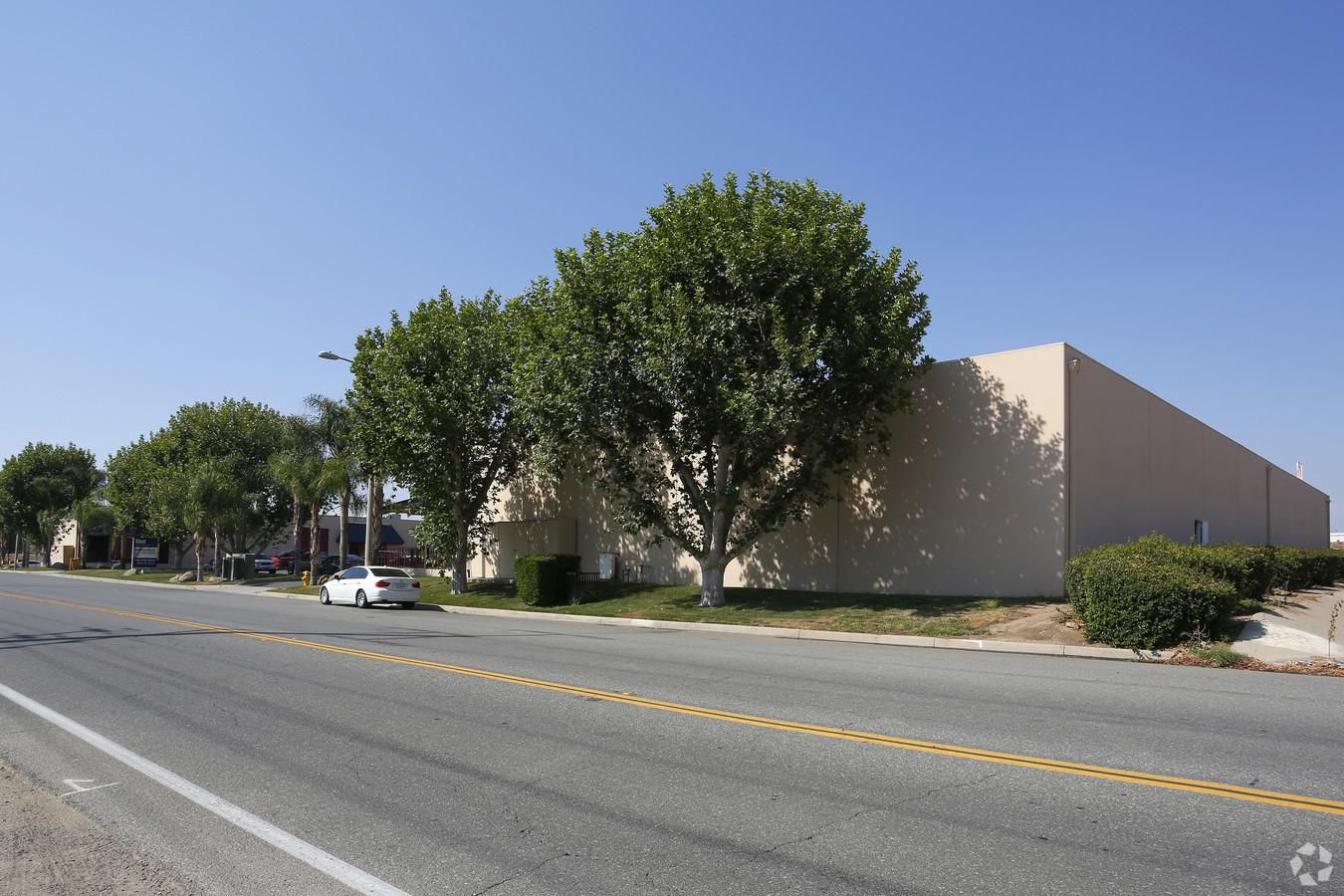 Industrial Property For Lease photo 1