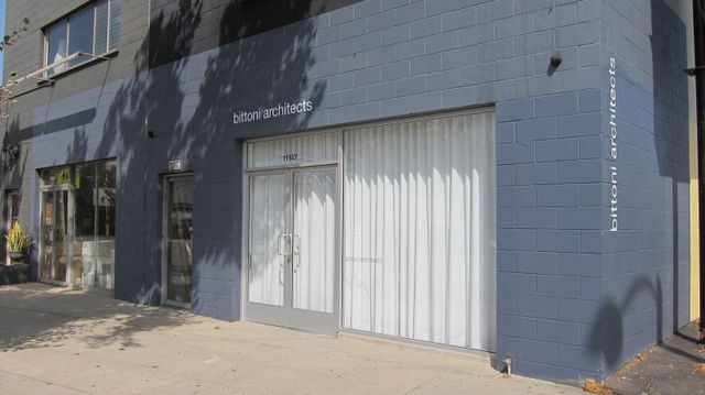 11527 W Pico