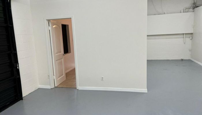 Warehouse Space for Rent at 7361 Ethel Ave North Hollywood, CA 91605 - #9