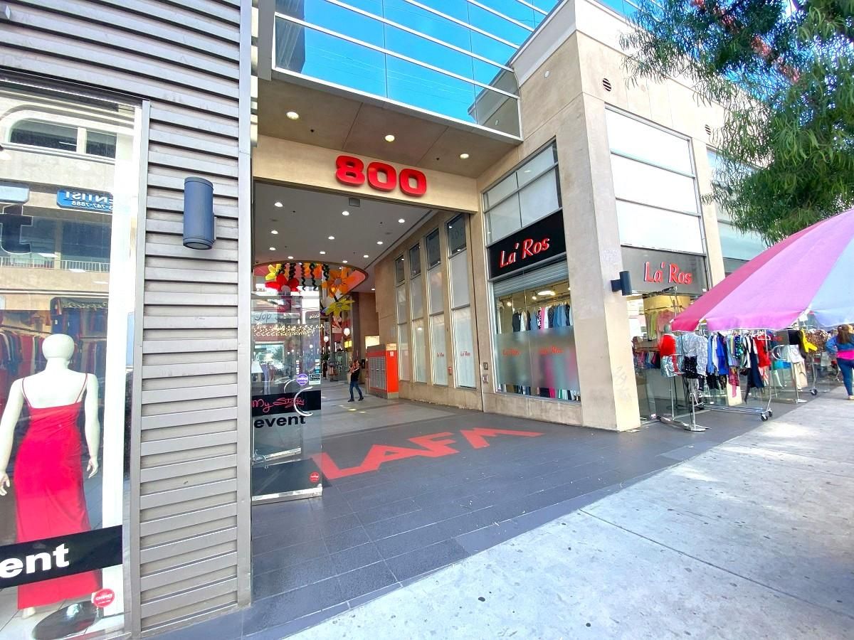 LA Fashion Mart Showrooms & Offices! photo 3