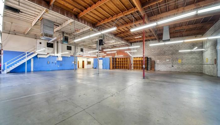 Warehouse Space for Rent at 14208 Towne Ave Los Angeles, CA 90061 - #49