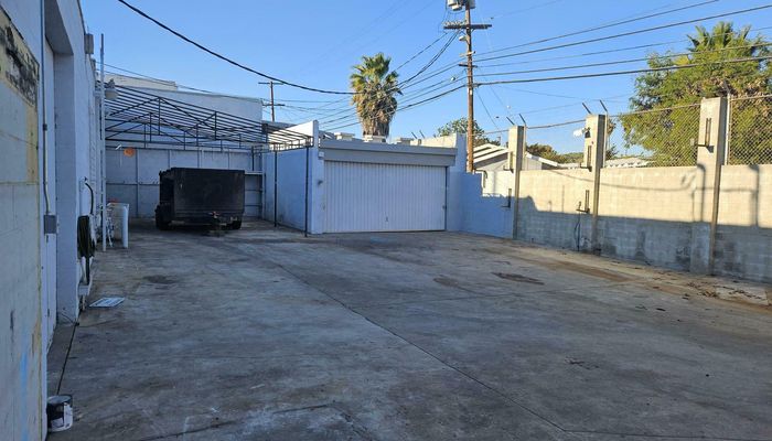 Warehouse Space for Rent at 7648 San Fernando Road Los Angeles, CA 91352 - #8