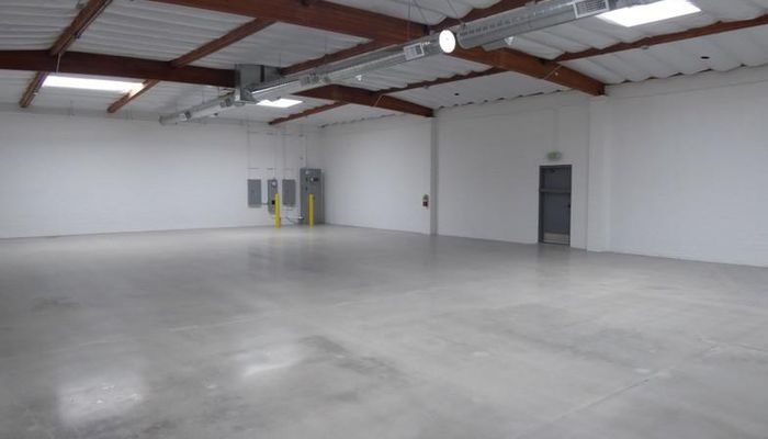 Warehouse Space for Rent at 632 Thompson Ave Glendale, CA 91201 - #9