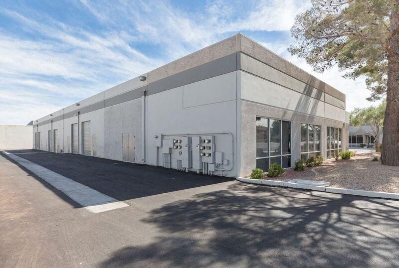 Valley View Commerce Center photo 2
