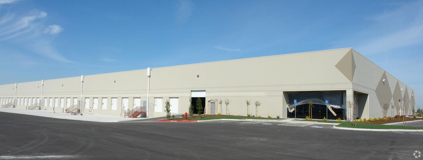 Bldg 1 photo 3