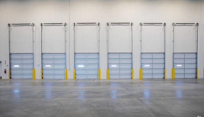 Warehouse Space for Rent at 1642 W Miro Way Rialto, CA 92376 - #20